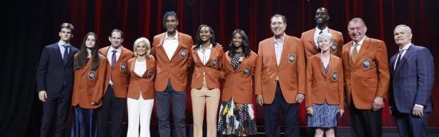 世界杯直播软件更新-名人堂入选典礼预热 邓肯谈马刺忆科比