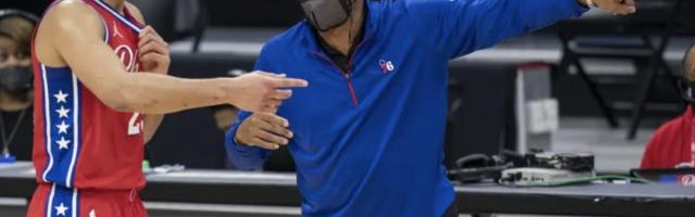 世界杯直播软件更新-三将蜕变稳居东部第一 费城开门红里弗斯功不可没