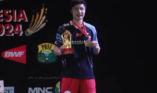 世界杯官方安装包-00后女双封神！她们竟集齐了羽坛最难拿的四大冠军|马来西亚|龙珠|世界羽联|刘圣书|谭宁_新浪体育_新浪新闻